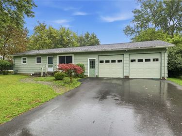 40 Rouge Road, Rochester, NY 14623