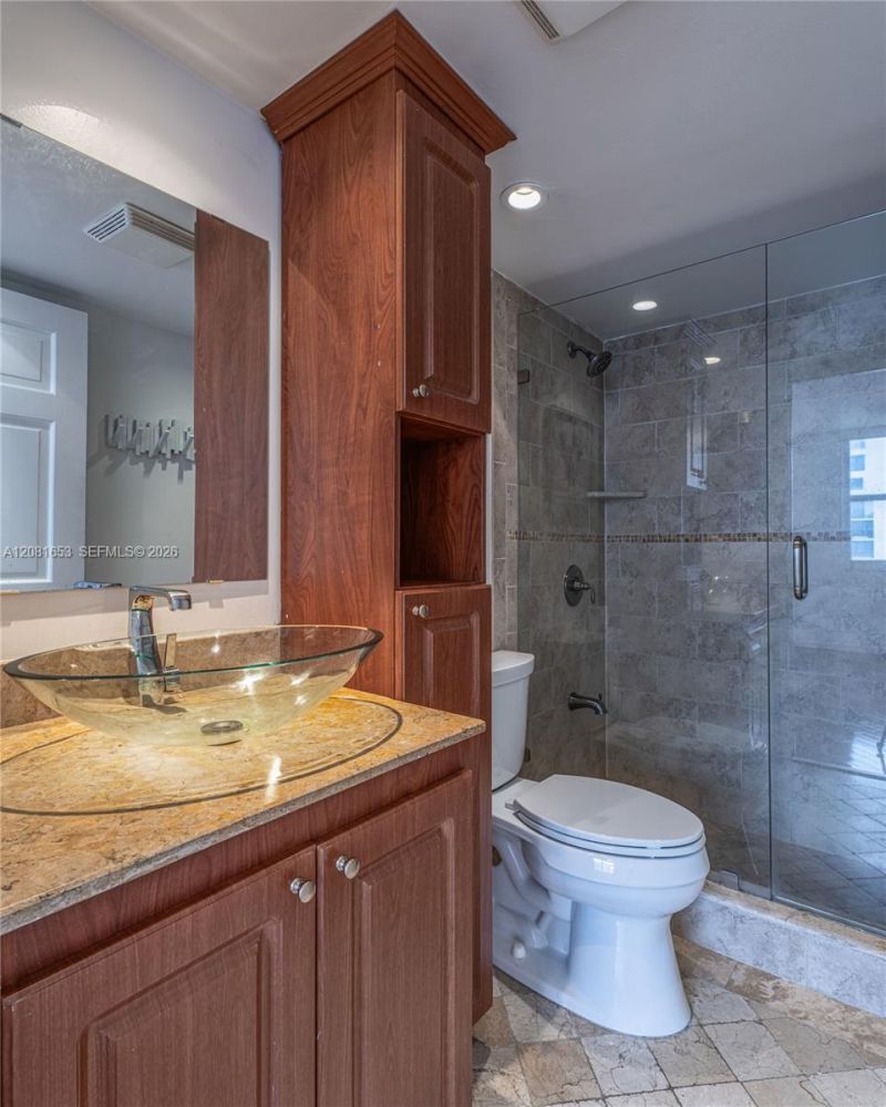 770 Claughton Island Dr , Unit 1603, Miami, FL 33131 Photo