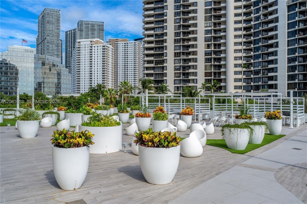 770 Claughton Island Dr , Unit 1603, Miami, FL 33131 Photo