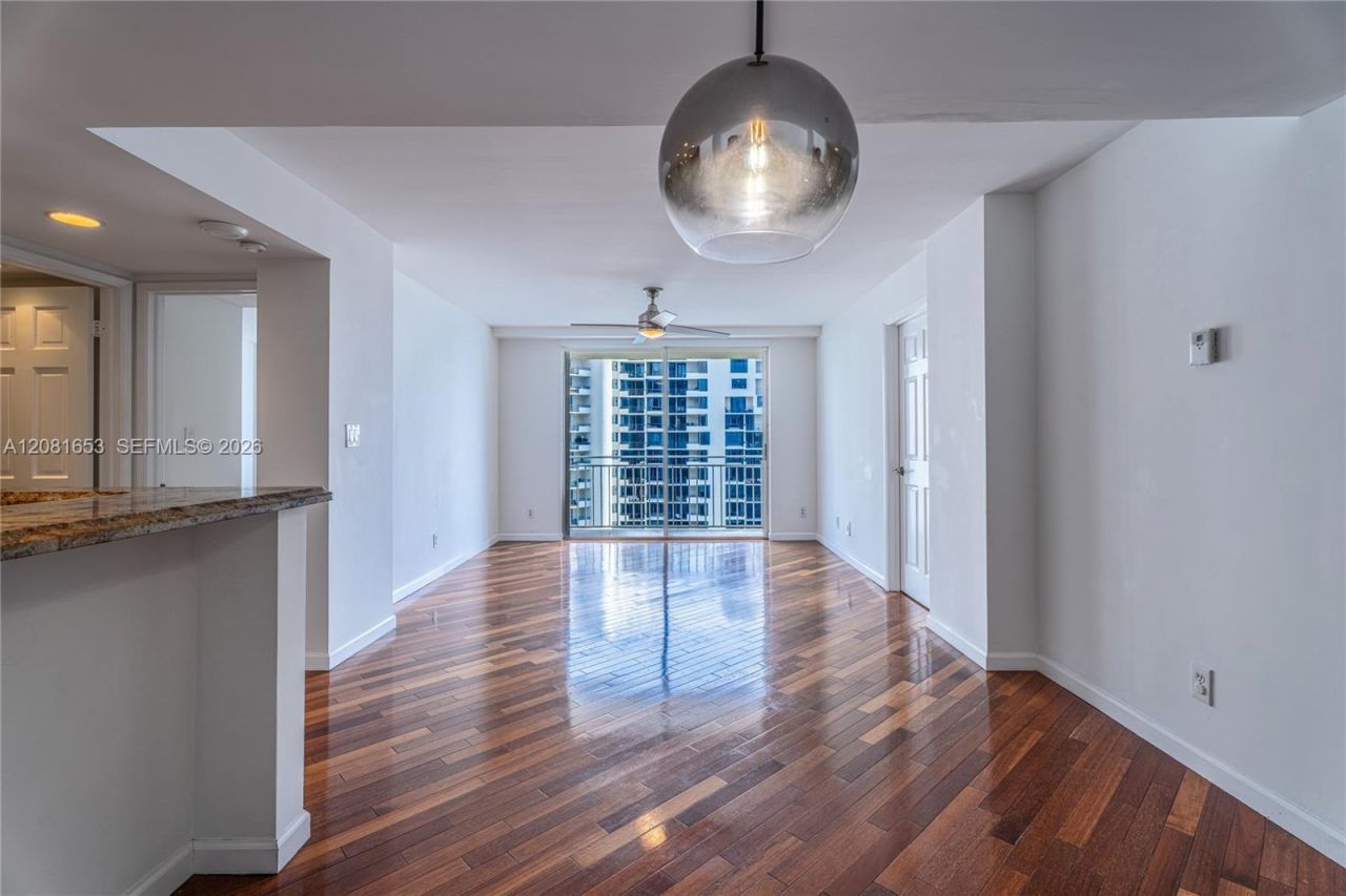 770 Claughton Island Dr , Unit 1603, Miami, FL 33131 Photo