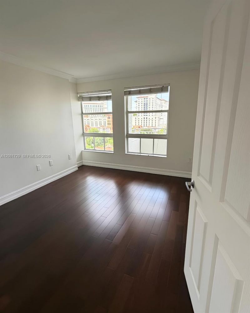2351 Douglas Rd , Unit 1009, Miami, FL 33145 Photo