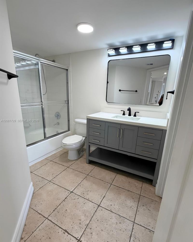 2351 Douglas Rd , Unit 1009, Miami, FL 33145 Photo