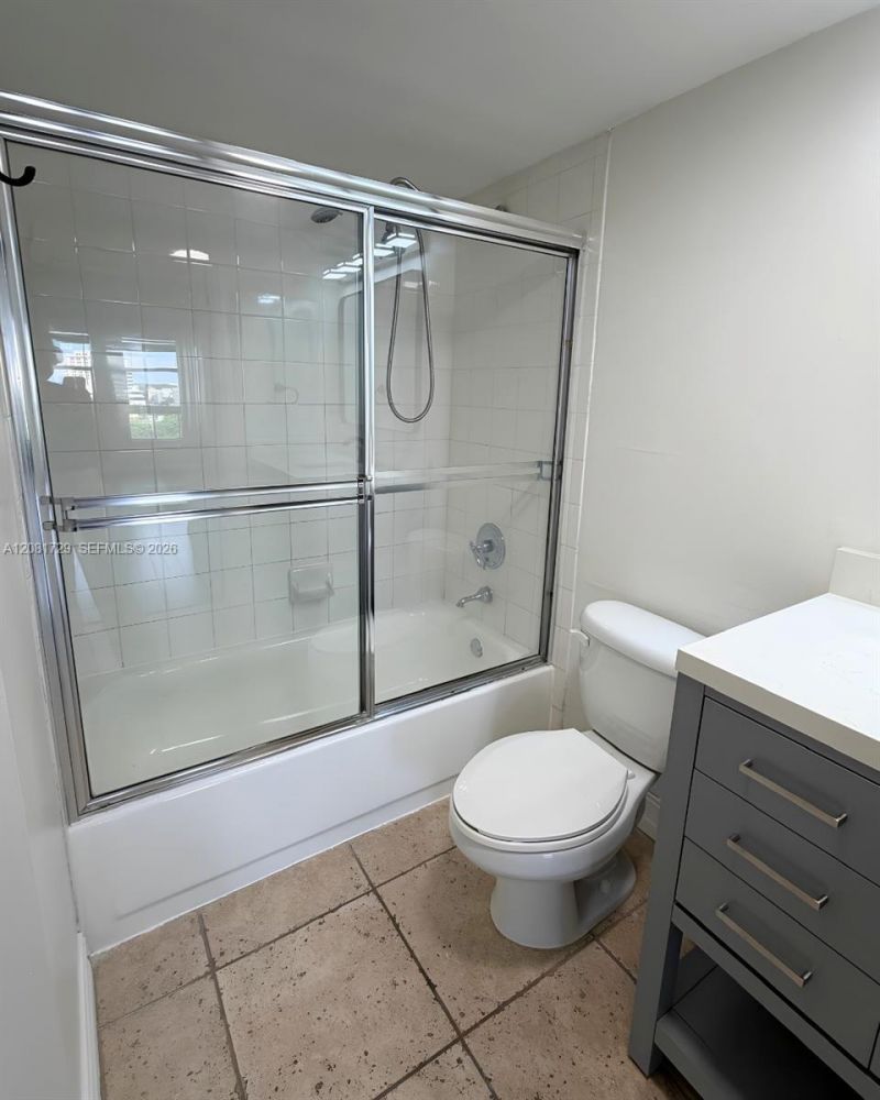 2351 Douglas Rd , Unit 1009, Miami, FL 33145 Photo