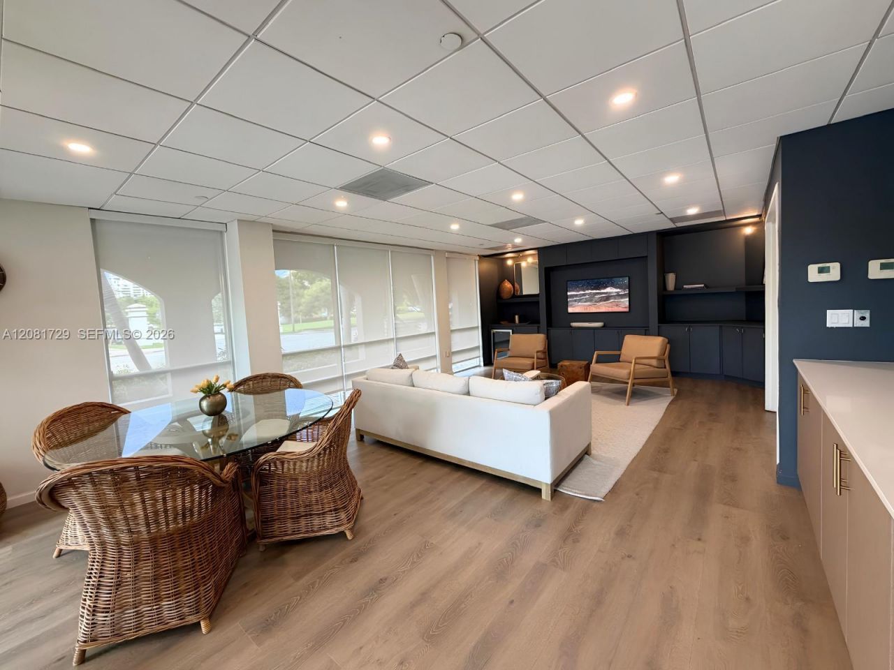 2351 Douglas Rd , Unit 1009, Miami, FL 33145 Photo
