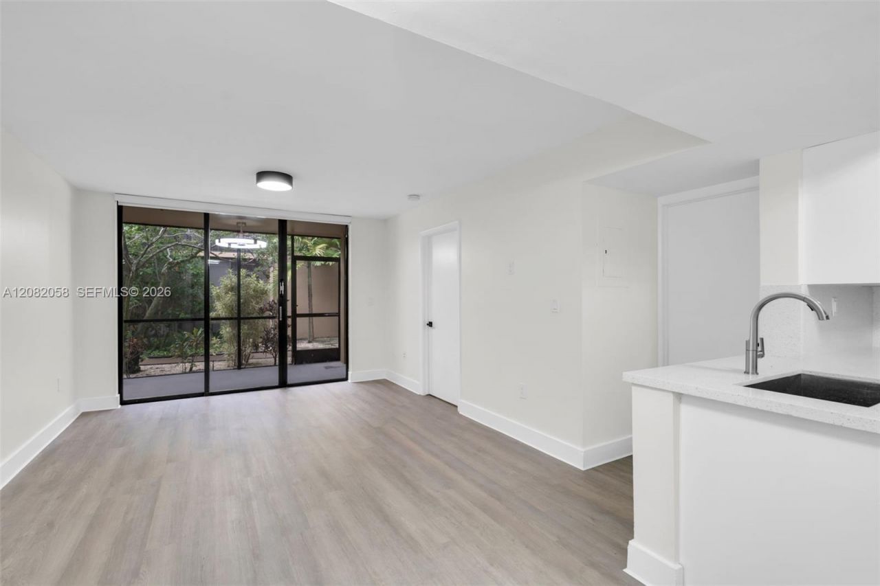 15495 N Miami Lakeway N, Unit 101, Miami Lakes, FL 33014 Photo