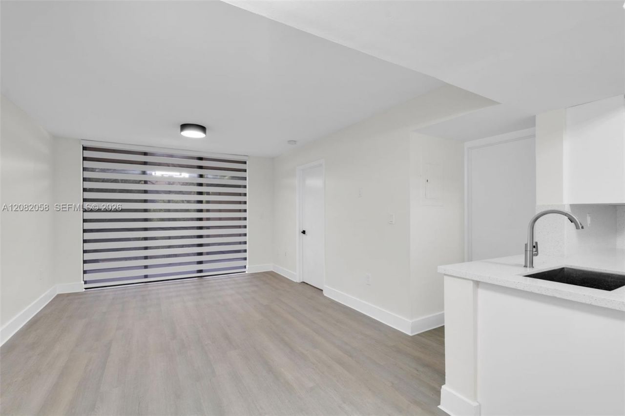 15495 Miami Lakeway N, Unit 101, Miami Lakes, FL 33014 Photo