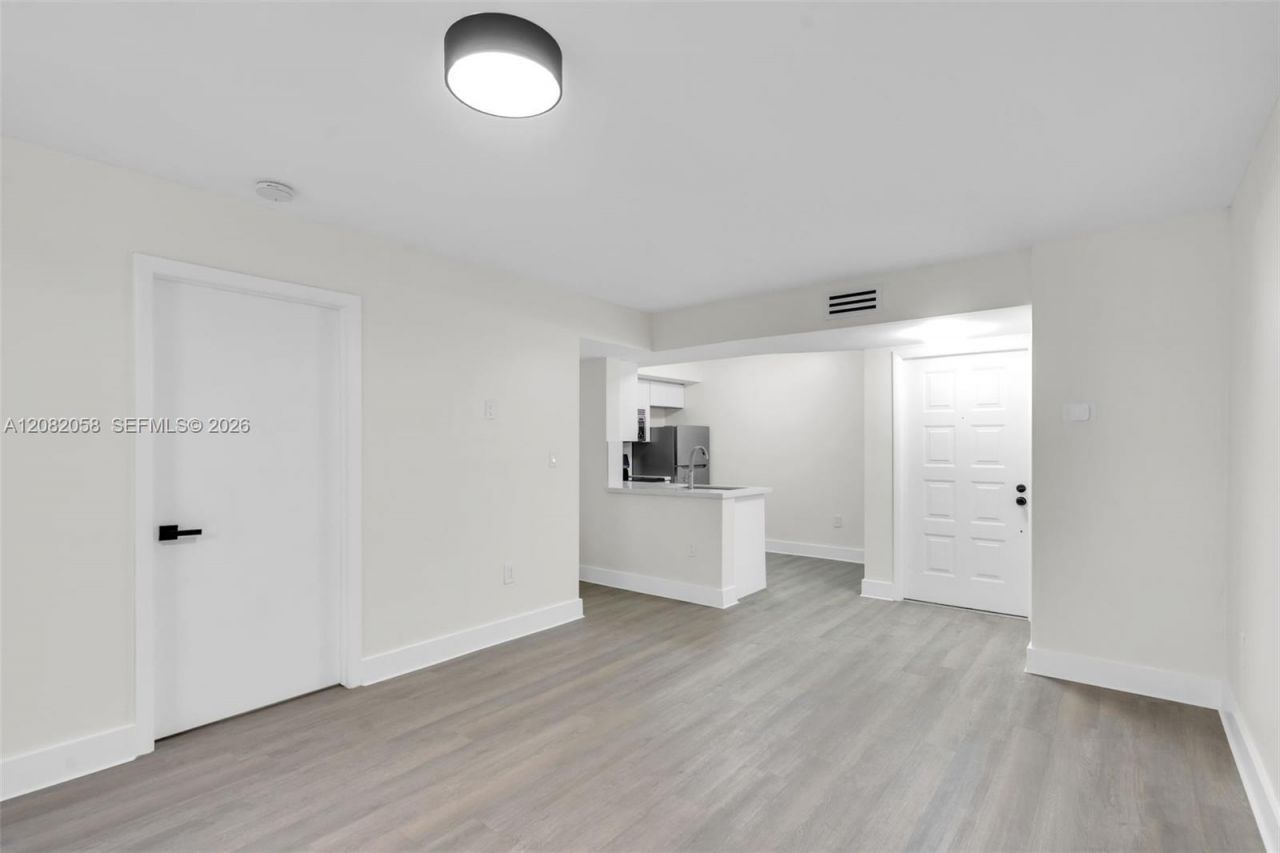15495 N Miami Lakeway N, Unit 101, Miami Lakes, FL 33014 Photo