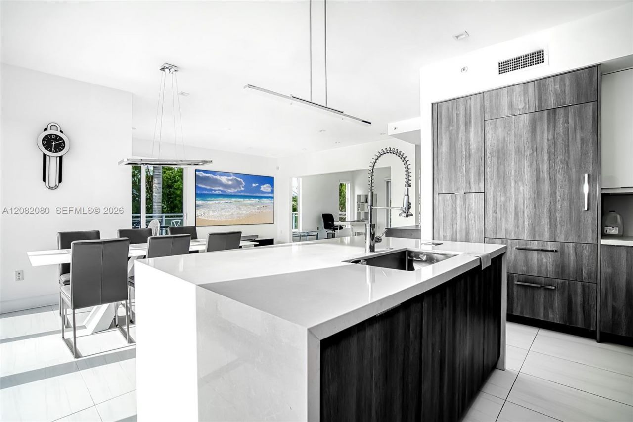 6100 N Ocean Dr, Unit 2N, Hollywood, FL 33019 Photo