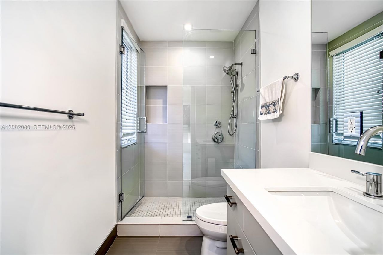 6100 N Ocean Dr, Unit 2N, Hollywood, FL 33019 Photo