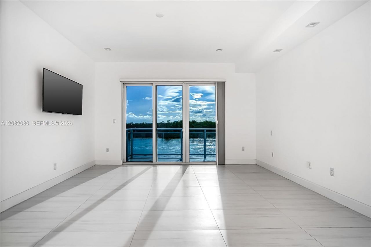 6100 N Ocean Dr, Unit 2N, Hollywood, FL 33019 Photo