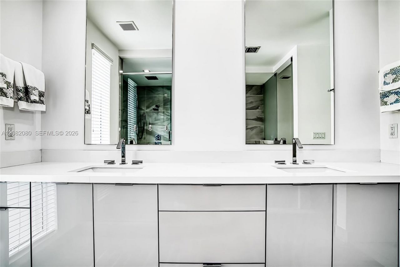 6100 N Ocean Dr, Unit 2N, Hollywood, FL 33019 Photo