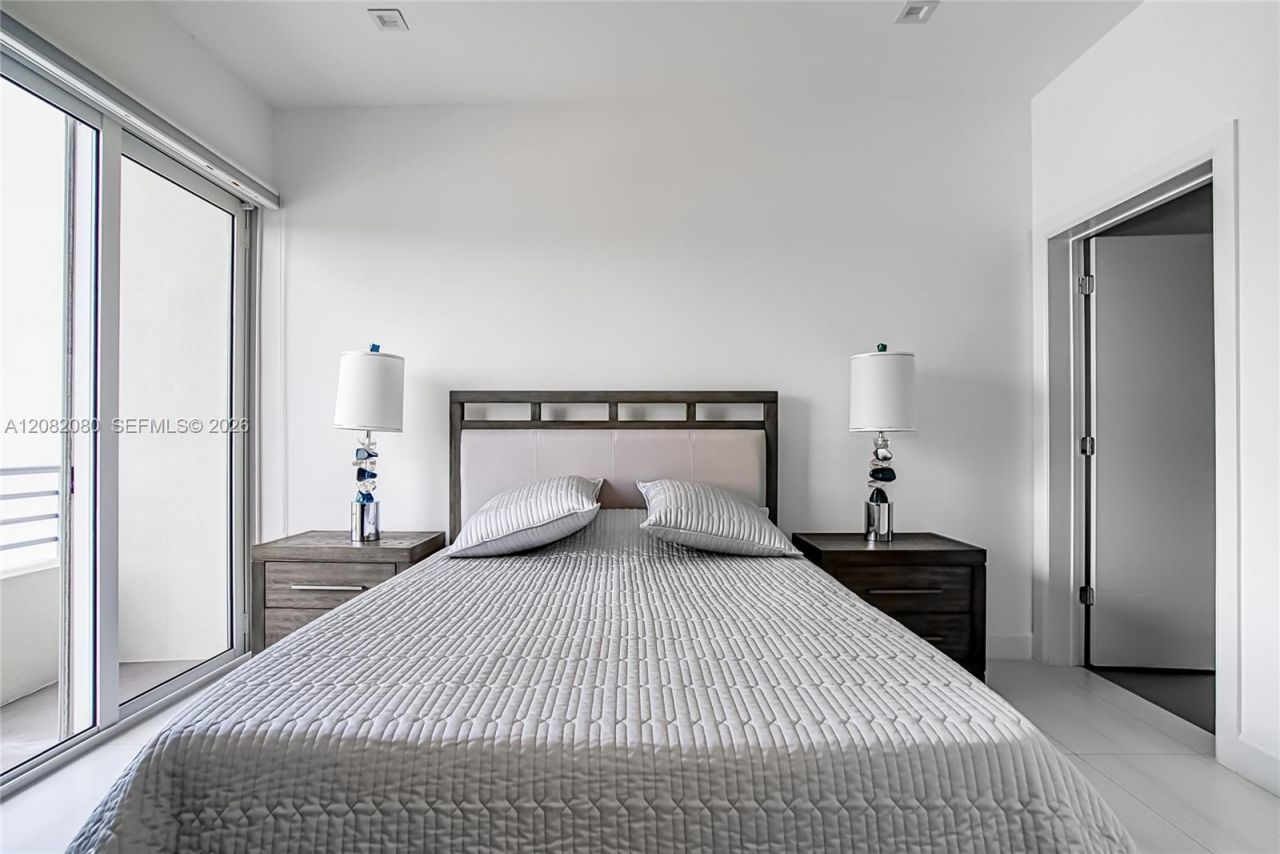6100 N Ocean Dr, Unit 2N, Hollywood, FL 33019 Photo