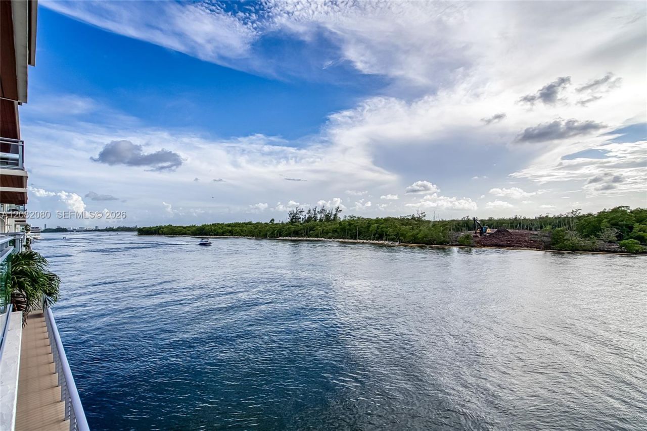 6100 N Ocean Dr, Unit 2N, Hollywood, FL 33019 Photo