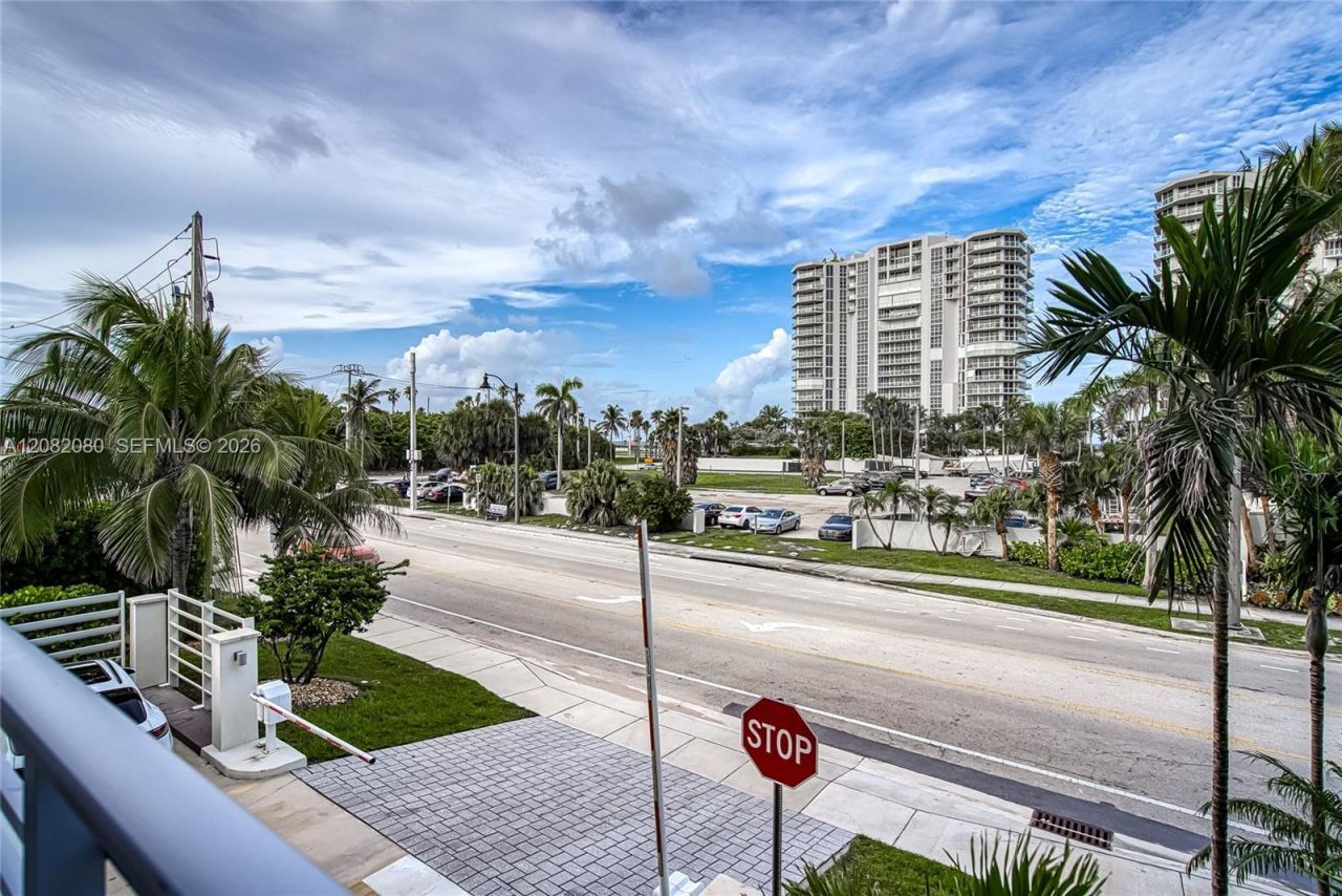 6100 N Ocean Dr, Unit 2N, Hollywood, FL 33019 Photo