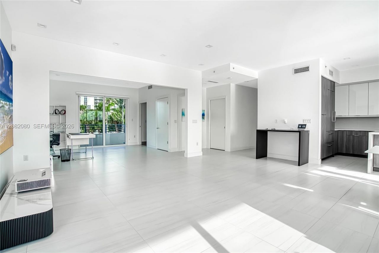 6100 N Ocean Dr, Unit 2N, Hollywood, FL 33019 Photo