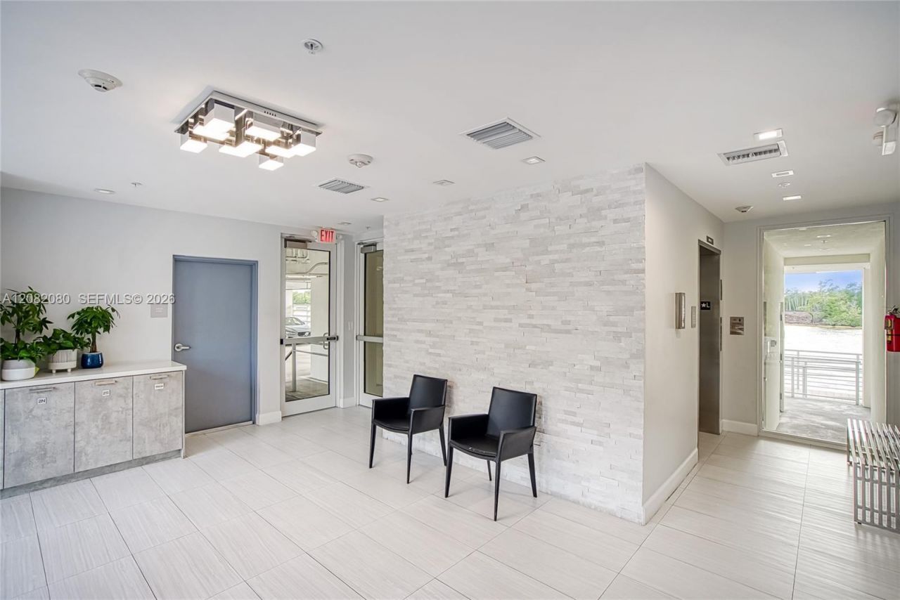 6100 N Ocean Dr, Unit 2N, Hollywood, FL 33019 Photo