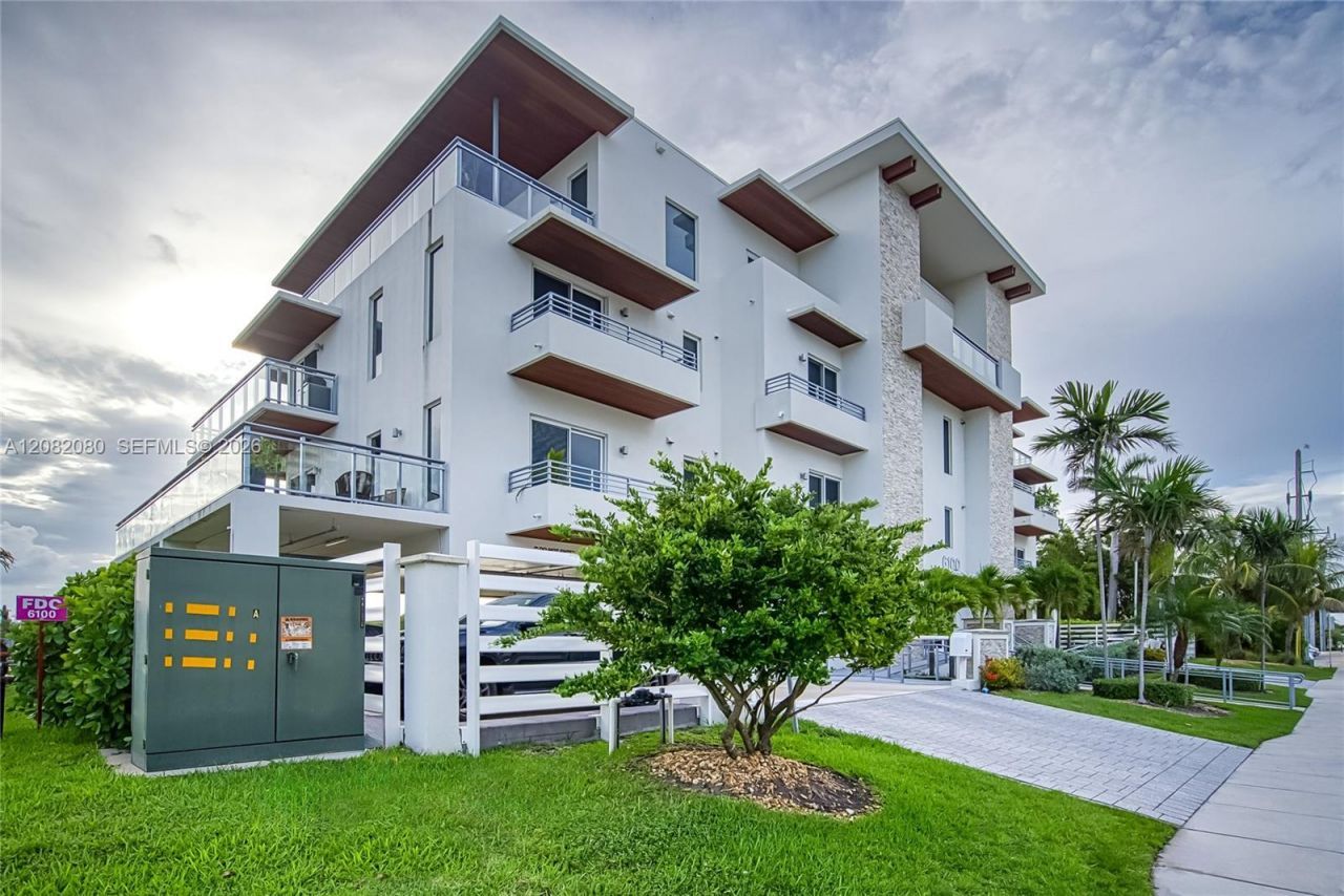 6100 N Ocean Dr, Unit 2N, Hollywood, FL 33019 Photo