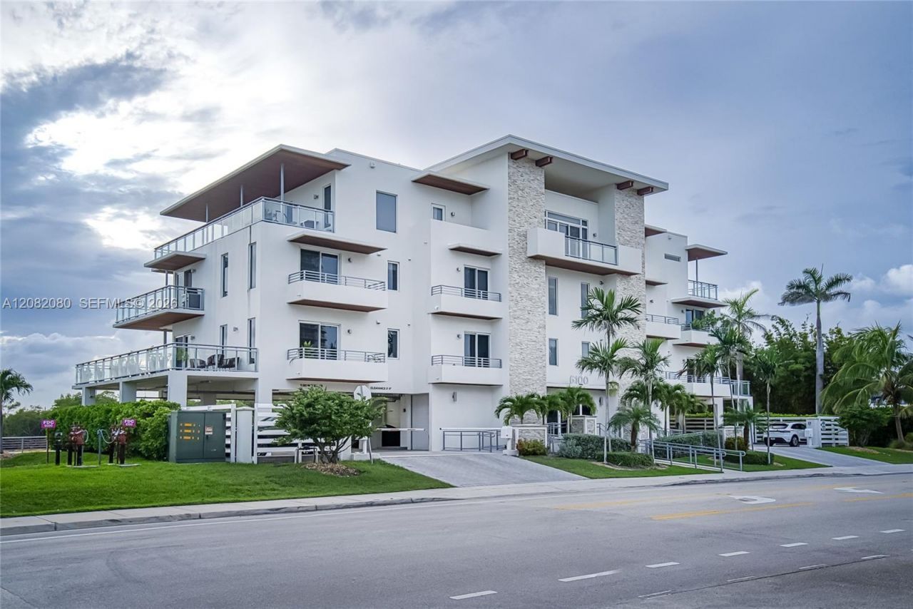 6100 N Ocean Dr, Unit 2N, Hollywood, FL 33019 Photo