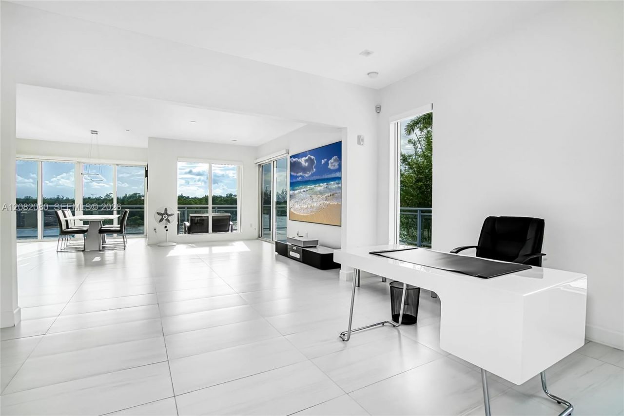 6100 N Ocean Dr, Unit 2N, Hollywood, FL 33019 Photo