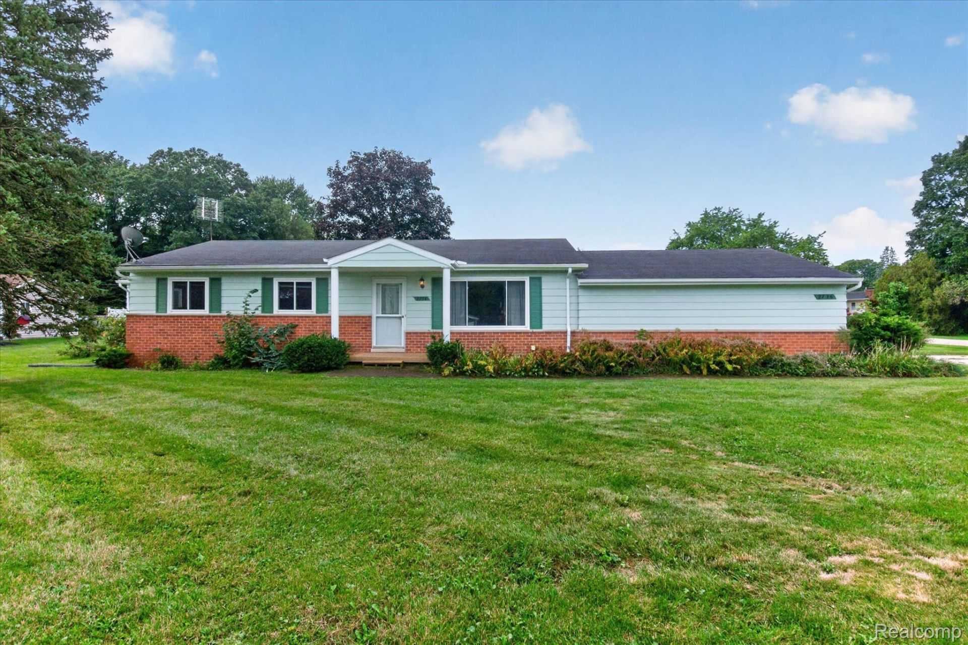 2736 Earl Lake Road, Oceola Township, Mi 48843 Main Photo