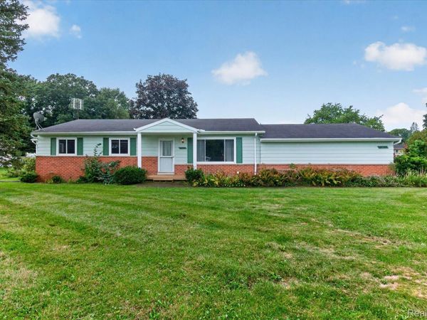 2736 Earl Lake Road, Oceola Township, Mi 48843