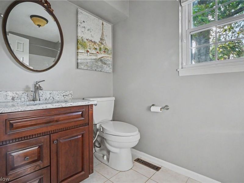 78 Yardley Lane, Akron, OH 44313 Photo 23