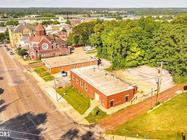 333 N Court Street, Ottumwa, IA 52501