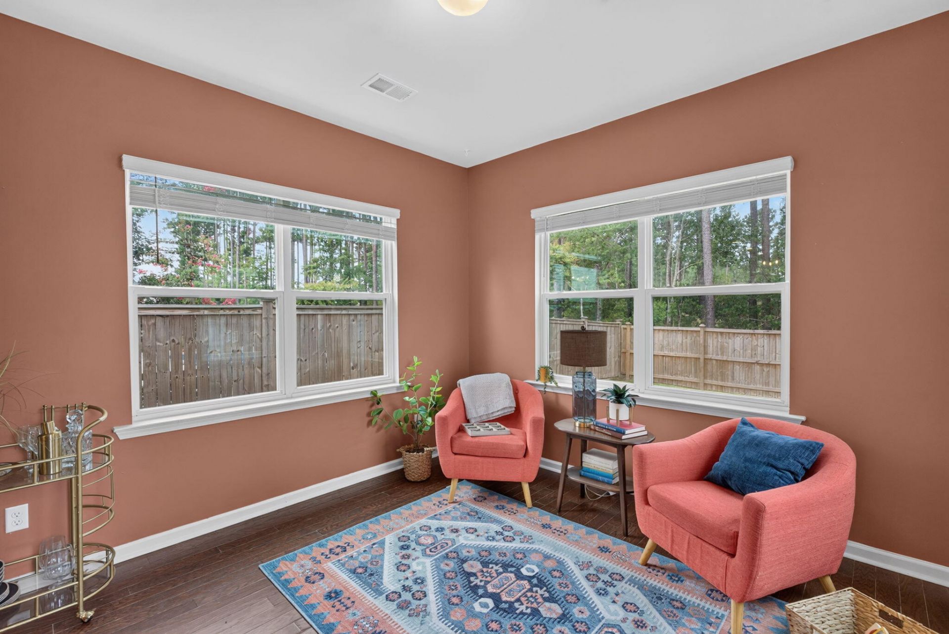 215 Shadybrook Drive Photo 4