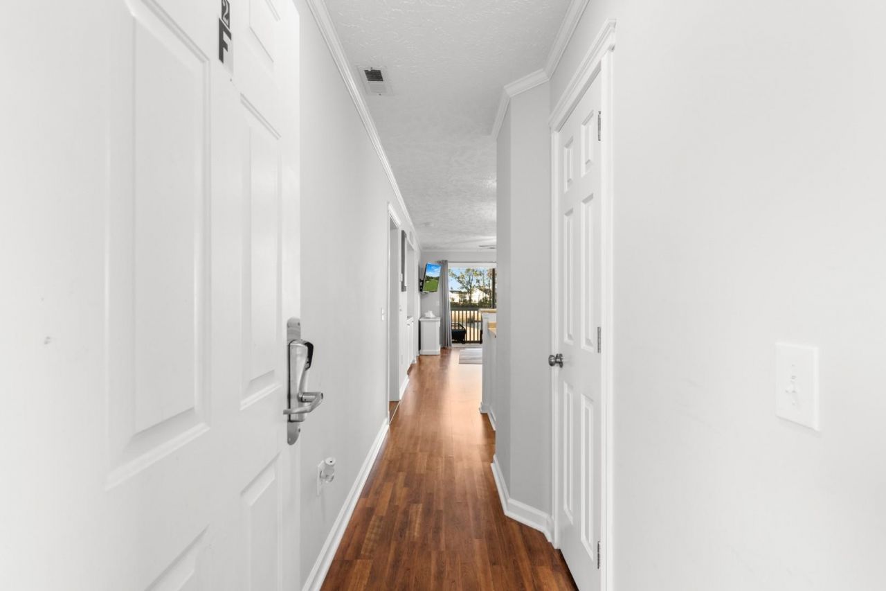 597 Blue River Ct. Photo 22