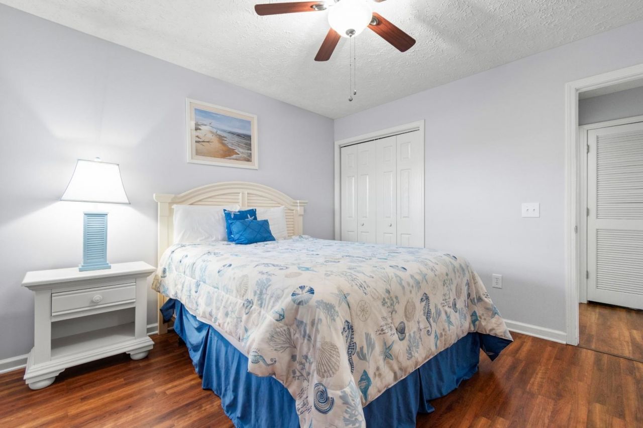 597 Blue River Ct. Photo 23