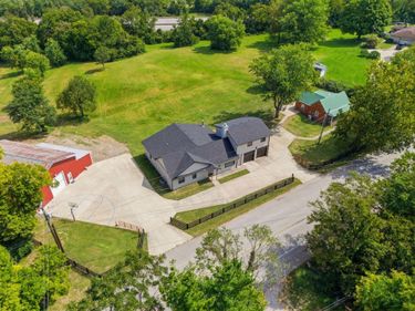 7015-7019 Old Richmond Road, Lexington, KY 40515