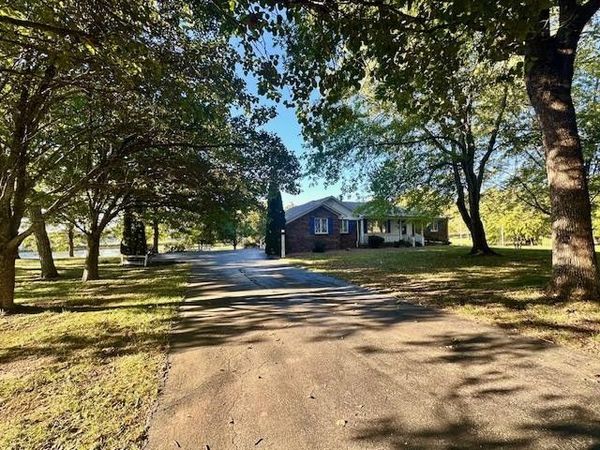 5185 Crossville Hwy , Sparta, TN 38583