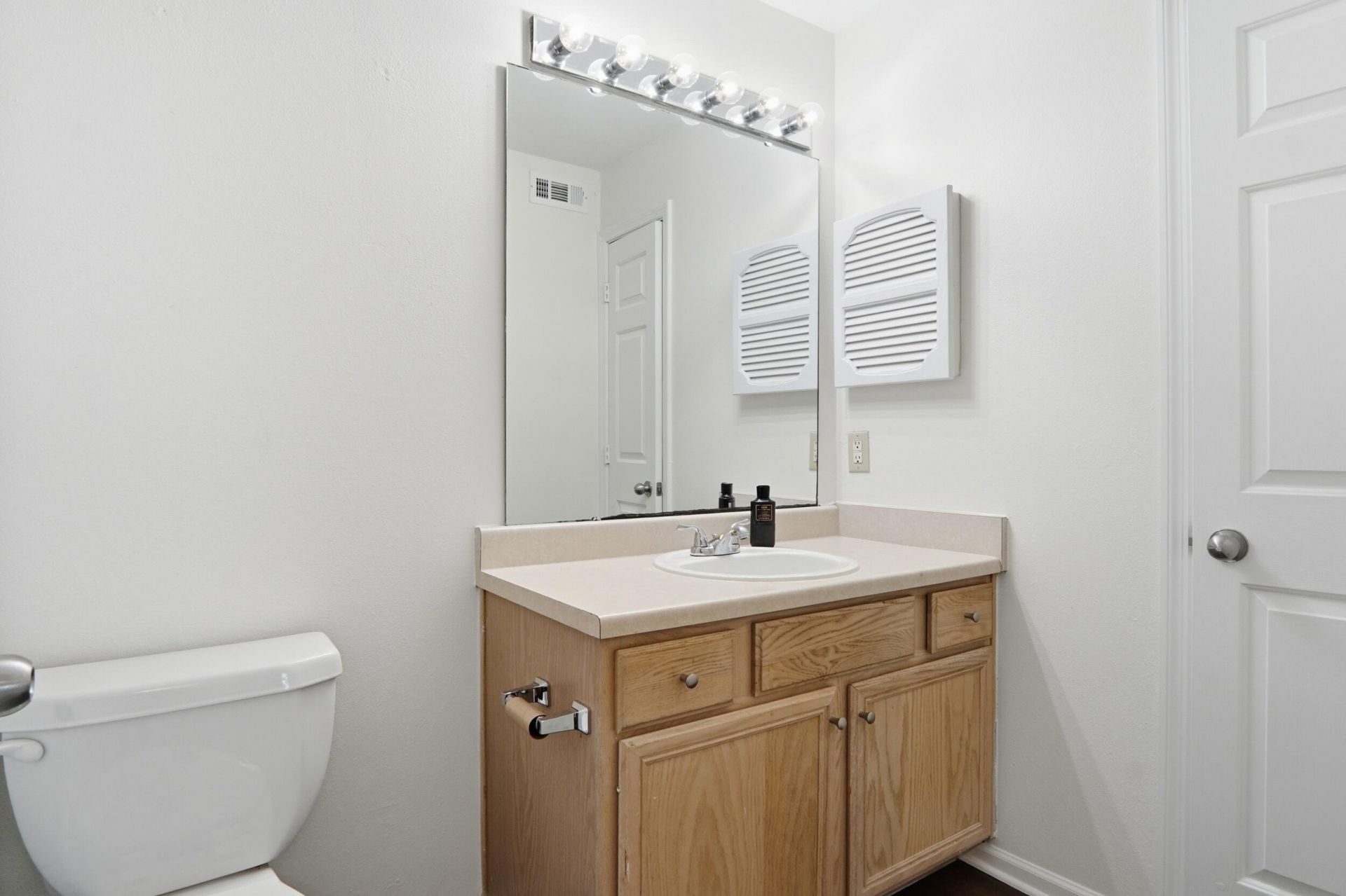 700 Daniel Ellis Drive Photo 23