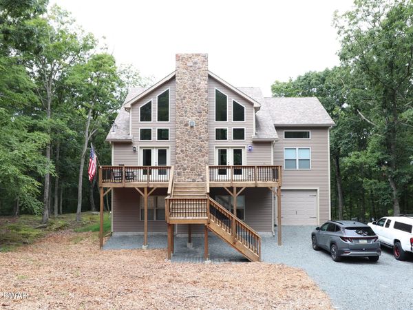 128 Powderhorn Drive, Lackawaxen, PA 18435