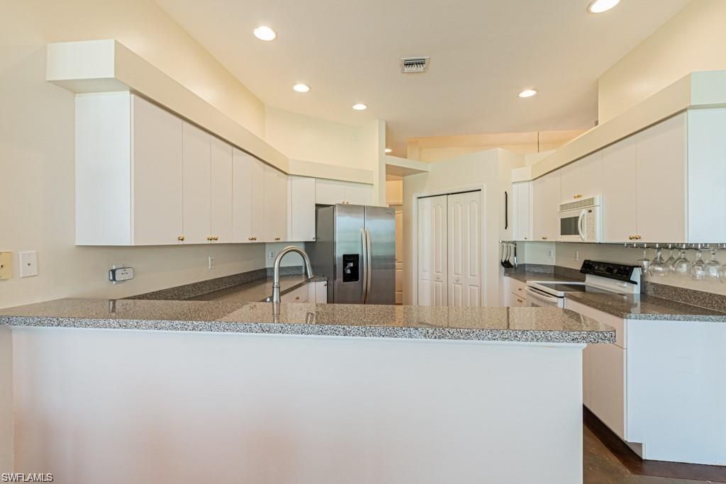 2252 Heritage Greens Dr , Naples, FL 34119 Photo