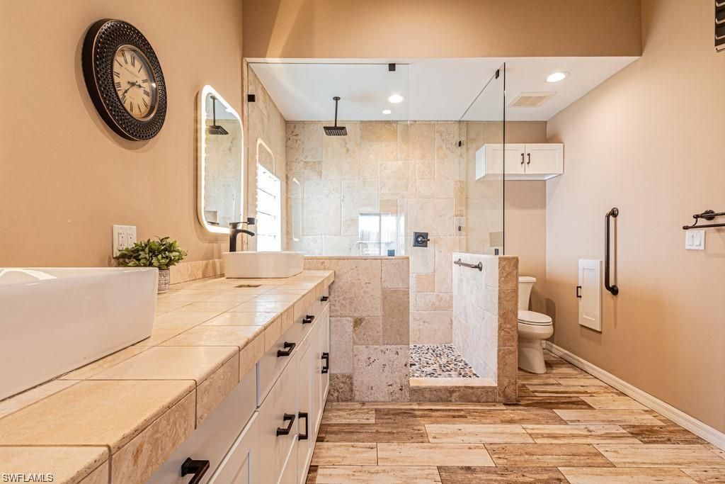 2252 Heritage Greens Dr , Naples, FL 34119 Photo
