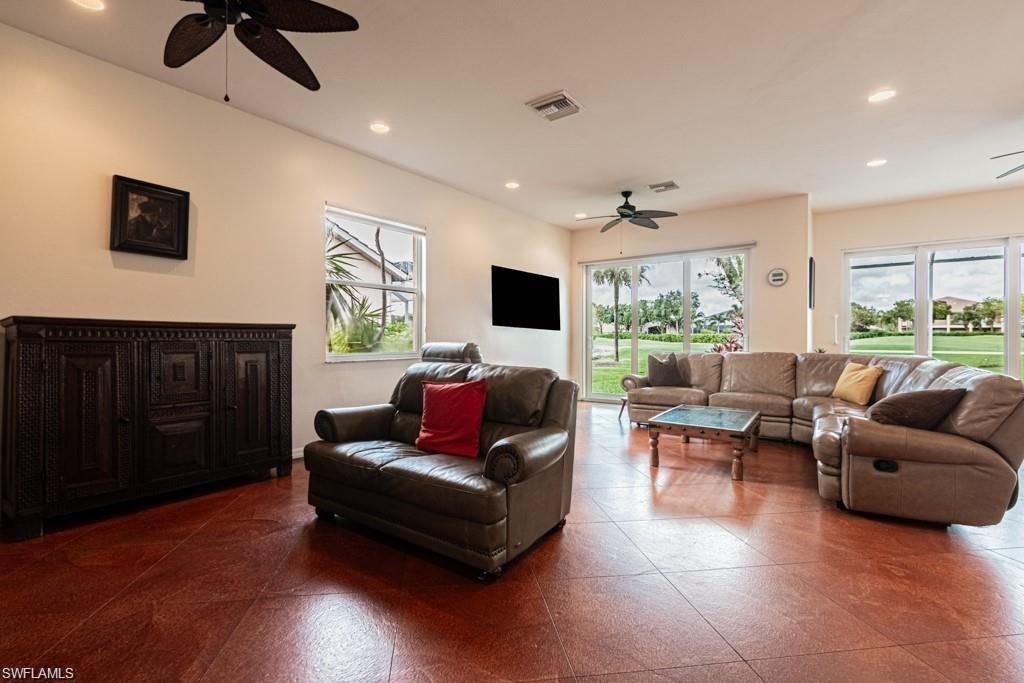 2252 Heritage Greens Dr , Naples, FL 34119 Photo