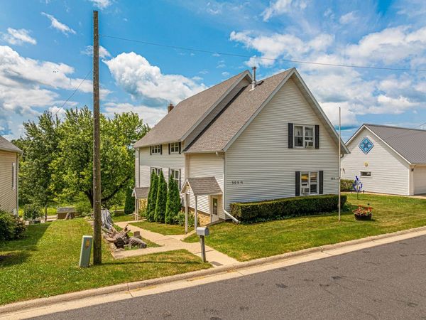 305 N Grove Street, Barneveld, WI 53507