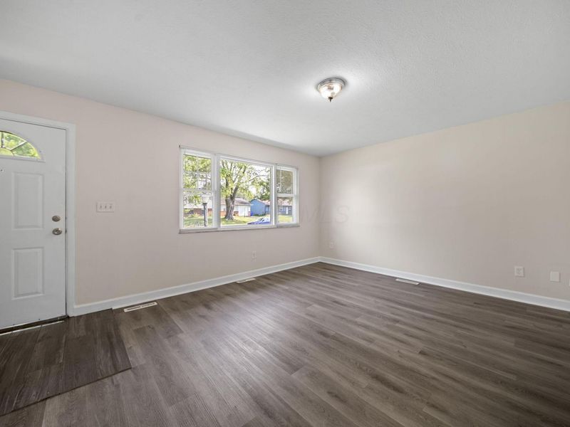 5155 Lindora Drive, Columbus, OH 43232 Photo 16