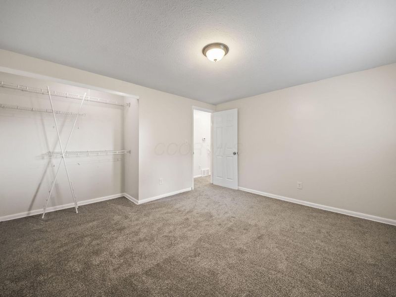 5155 Lindora Drive, Columbus, OH 43232 Photo 27