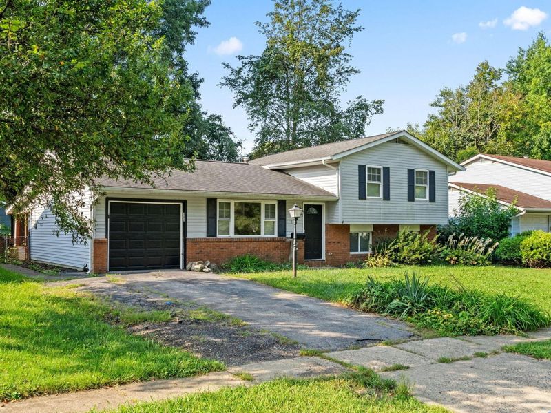 5155 Lindora Drive, Columbus, OH 43232 Photo 3