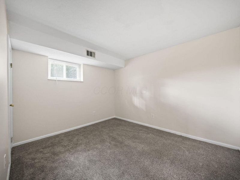 5155 Lindora Drive, Columbus, OH 43232 Photo 30