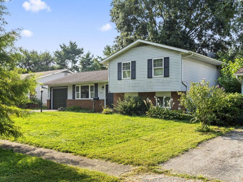 5155 Lindora Drive, Columbus, OH 43232 Photo 6