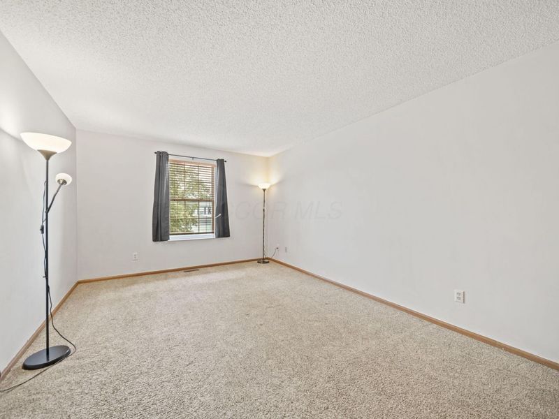 3325 Paradise Avenue, Hilliard, OH 43026 Photo 13