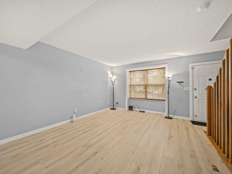 3325 Paradise Avenue, Hilliard, OH 43026 Photo 7