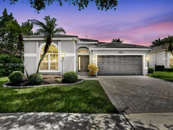 13171 NW 19th St , Pembroke Pines, FL 33028