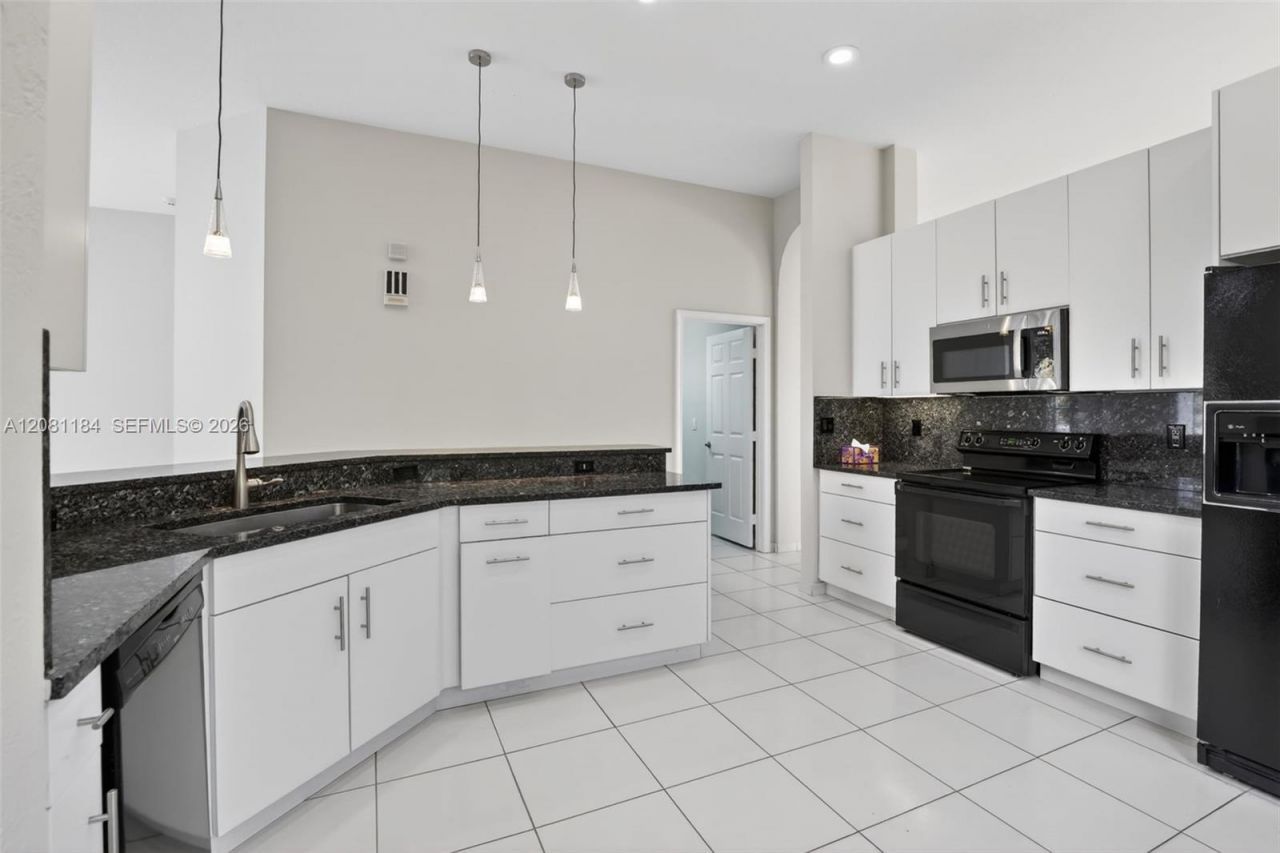 13171 NW 19th St, Pembroke Pines, FL 33028 Photo