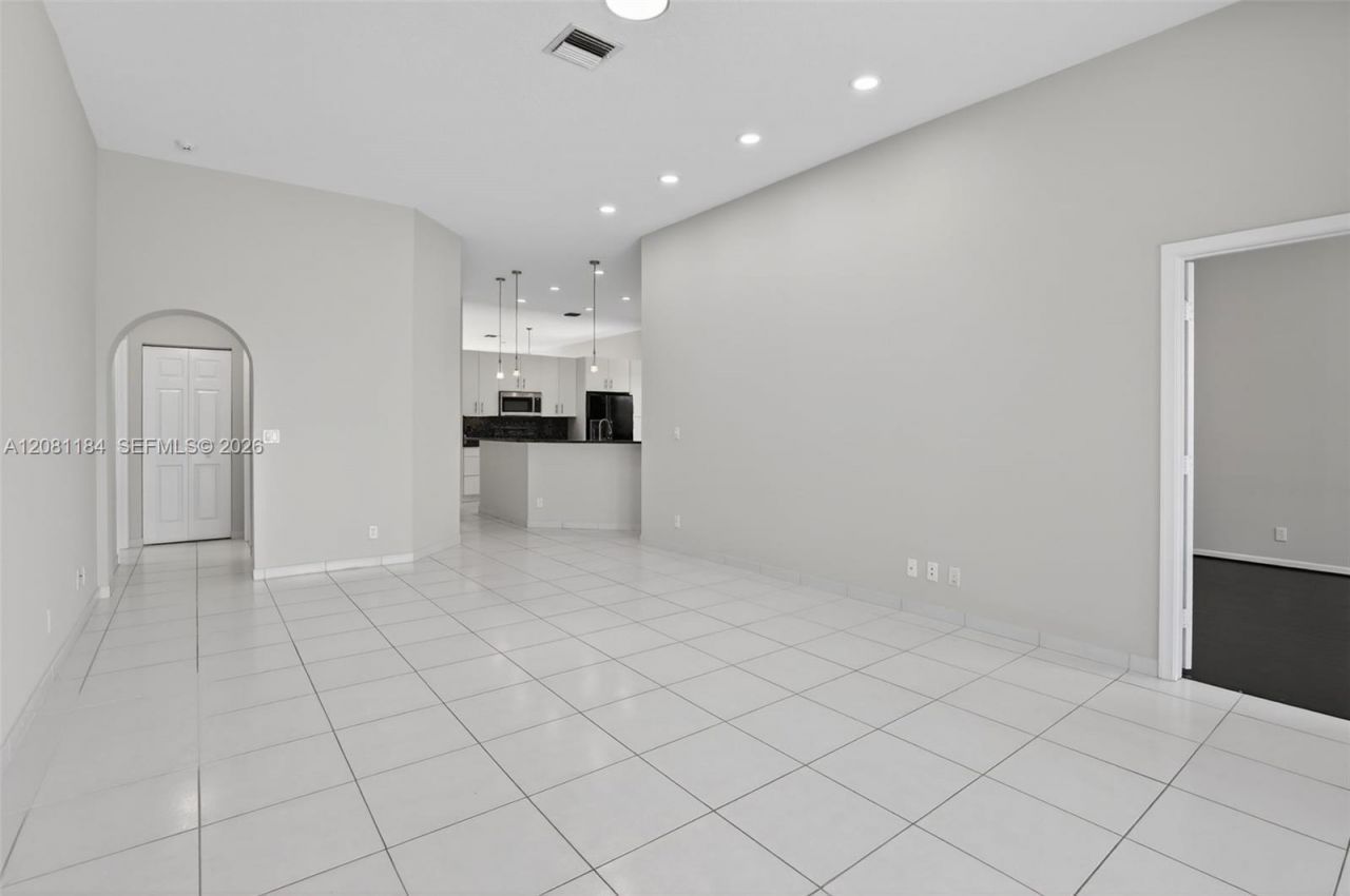 13171 NW 19th St, Pembroke Pines, FL 33028 Photo