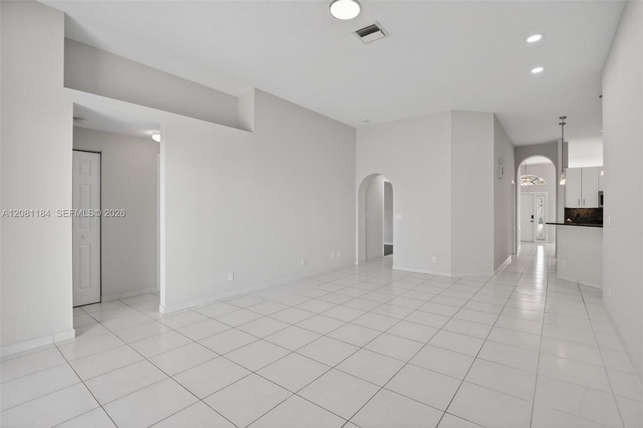 13171 NW 19th St, Pembroke Pines, FL 33028 Photo