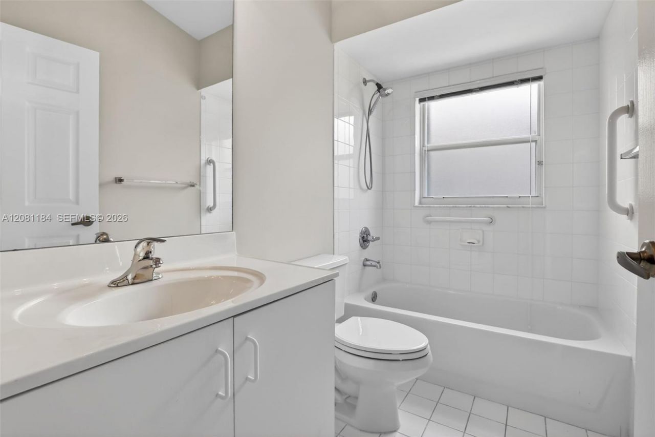 13171 NW 19th St, Pembroke Pines, FL 33028 Photo